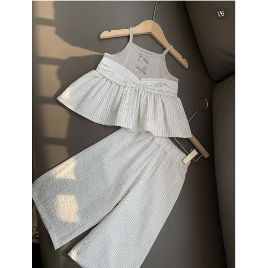 طقم صيفي مميز ١-٤ سنوات