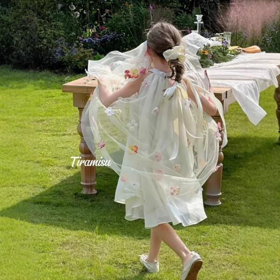 فستان بناتي فاخر مزين بالورود 