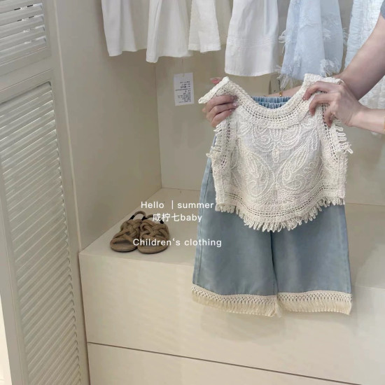 طقم بناتي ٢-٦ سنوات