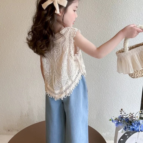 طقم بناتي ٢-٦ سنوات