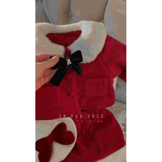 طقم بناتي تنورة مع جكيت مع فيونكة 