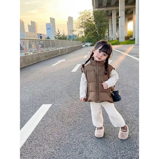 طقم صوف تريكو  لون بيج مع فست نفخ لون بني 