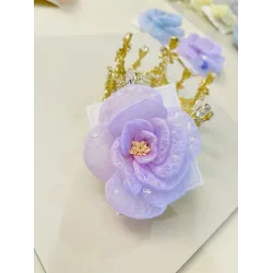 وردة لون بنفسجي